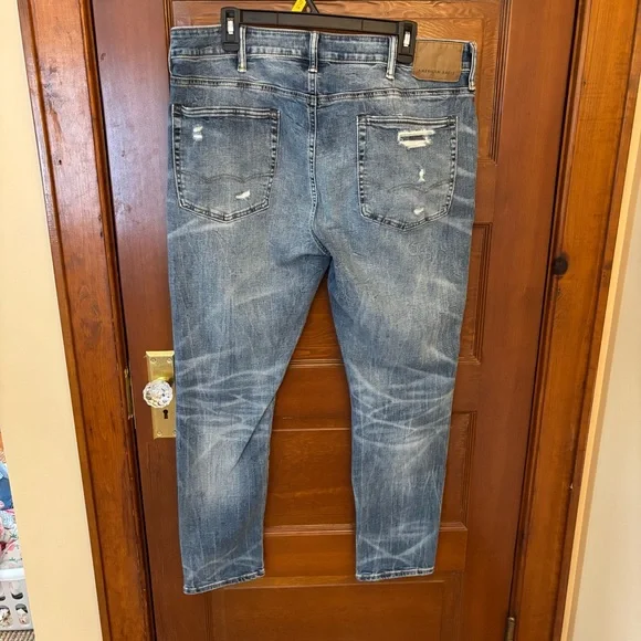 American Eagle Distressed Athletic Skinny Men’s Jeans 38x30 - Picture 2 of 5